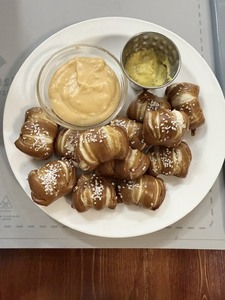 Pretzel Bites
